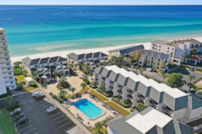 30A Emerald Hill Beach Resort by Panhandle Getaways